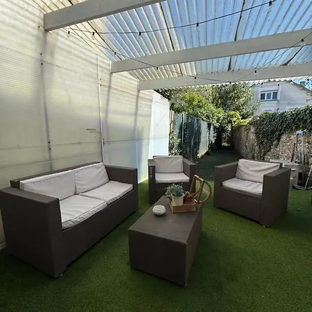 Dom wakacyjny Maison Cosy, Climatisation Et Jardin *