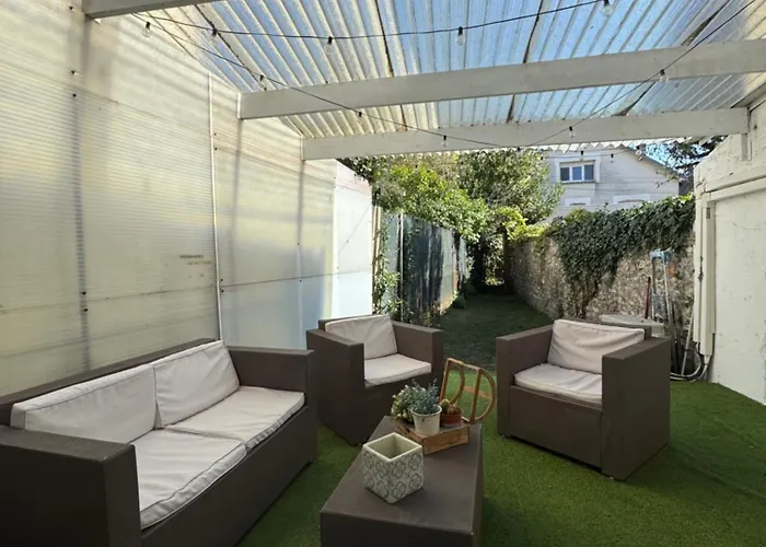 Dom wakacyjny Maison Cosy, Climatisation Et Jardin Tours